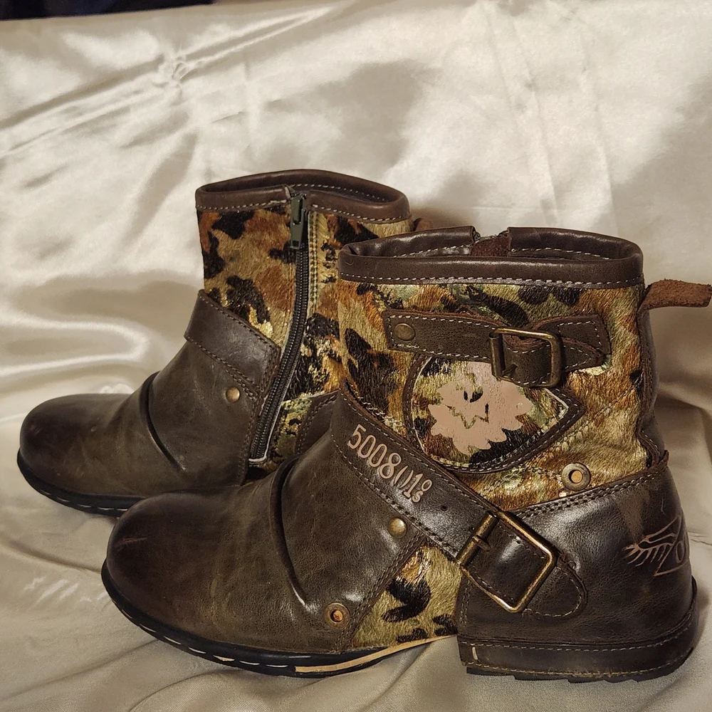 OTTO Brown and Camouflage Leather Boots - Picture 4 of 16